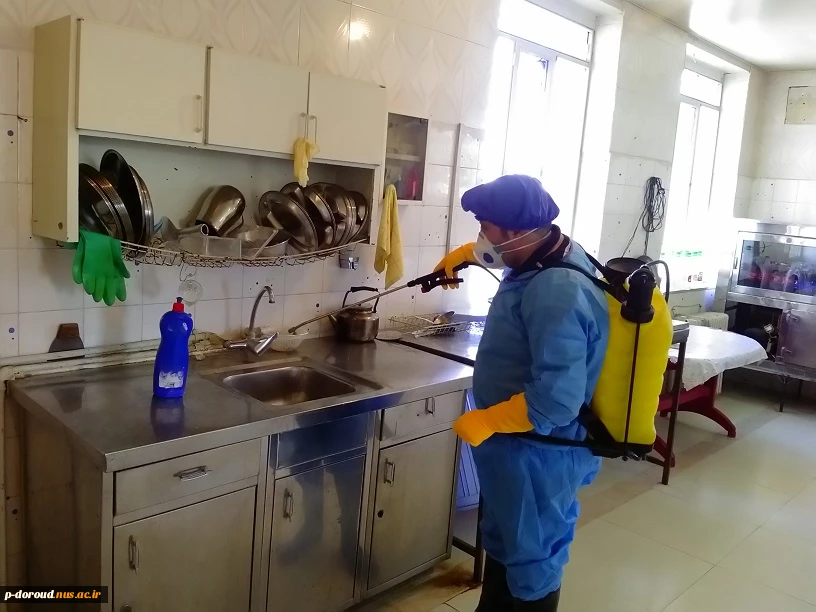 عملیات ضدعفونی و گندزدایی خوابگاه، سلف سرویس، کارگاهها، کلاس های درس و اماکن دانشجویی 32