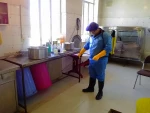 عملیات ضدعفونی و گندزدایی خوابگاه، سلف سرویس، کارگاهها، کلاس های درس و اماکن دانشجویی 33