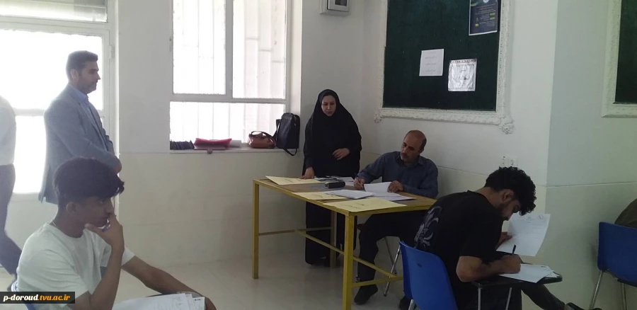 بازدید نماینده محترم  دفتر نظارت و ارزیابی دانشگاه فنی و حرفه ای از آموزشکده فنی دورود در ایام امتحانات نیمسال دوم 1402-1401 12